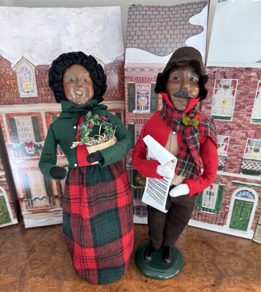 Byers Choice African American Carolers Couple 2002 Signed Limited Edition /100